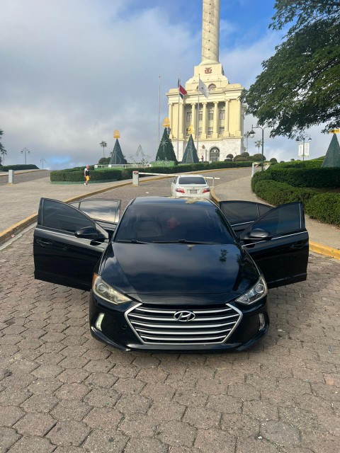 carros - Hiunday elantra 2017 8