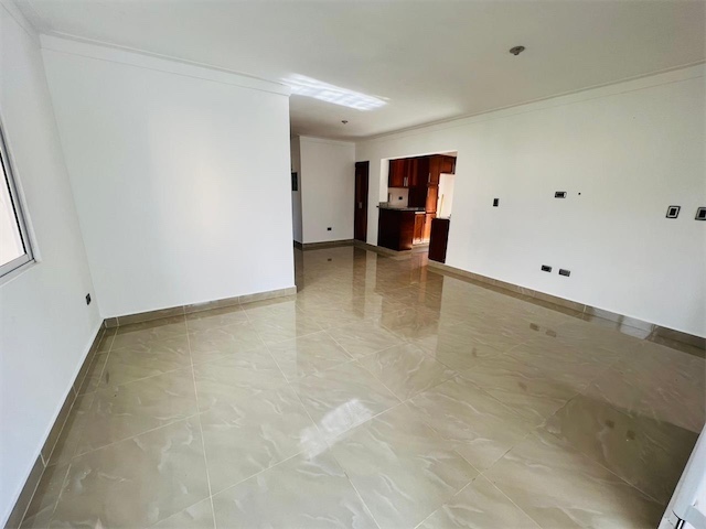 apartamentos - Venta de apartamento 2do Nivel con terraza en avenida ecológica de 175mts  7