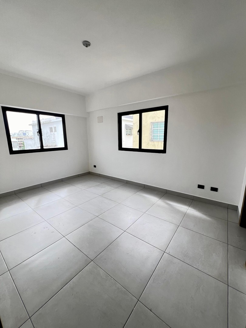 apartamentos - Apartamento en alquiler ubicado en la Urbanización Renacimiento  4