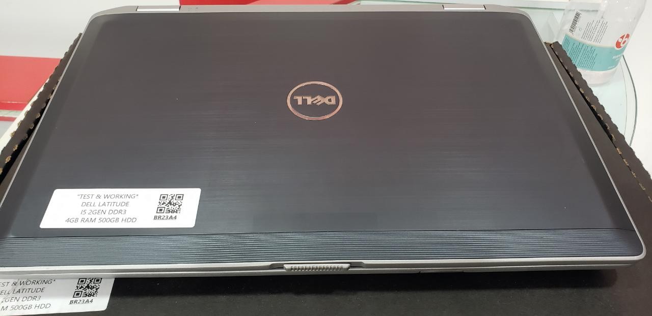 computadoras y laptops - Laptops varias. Toshiba, Dell, Fujitsu 1