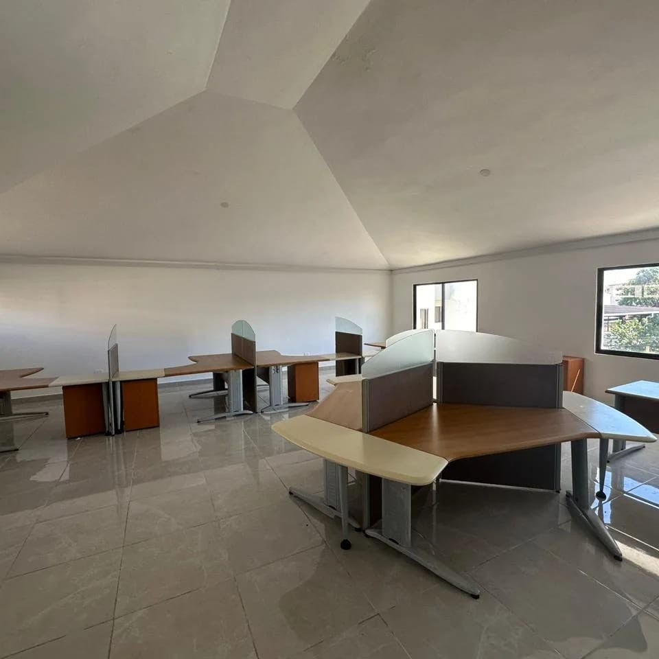 oficinas y locales comerciales - RENTO LOCAL COMERCIAL PARA OFICINA 4