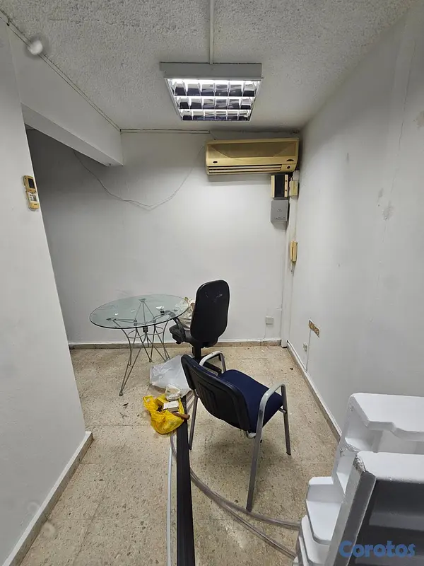 oficinas y locales comerciales - Alquiler de Local para oficina/almacén en Los prad 2