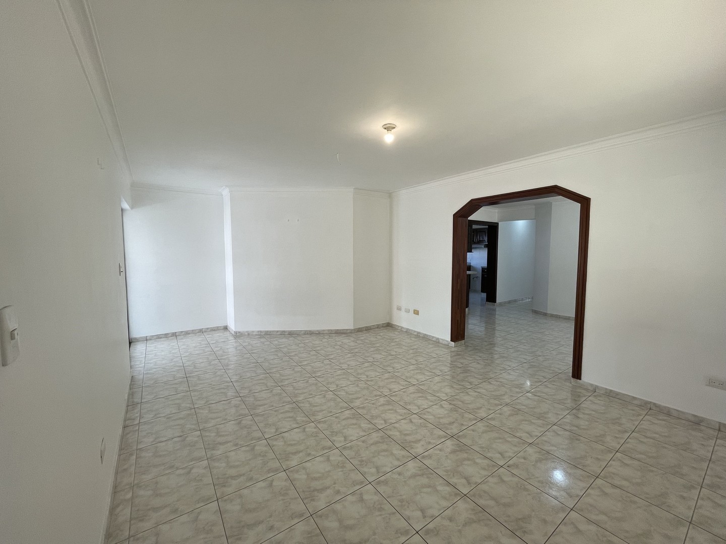 apartamentos - Colinas de Los Rios 3 habitaciones 2 banos 2 parqueos
