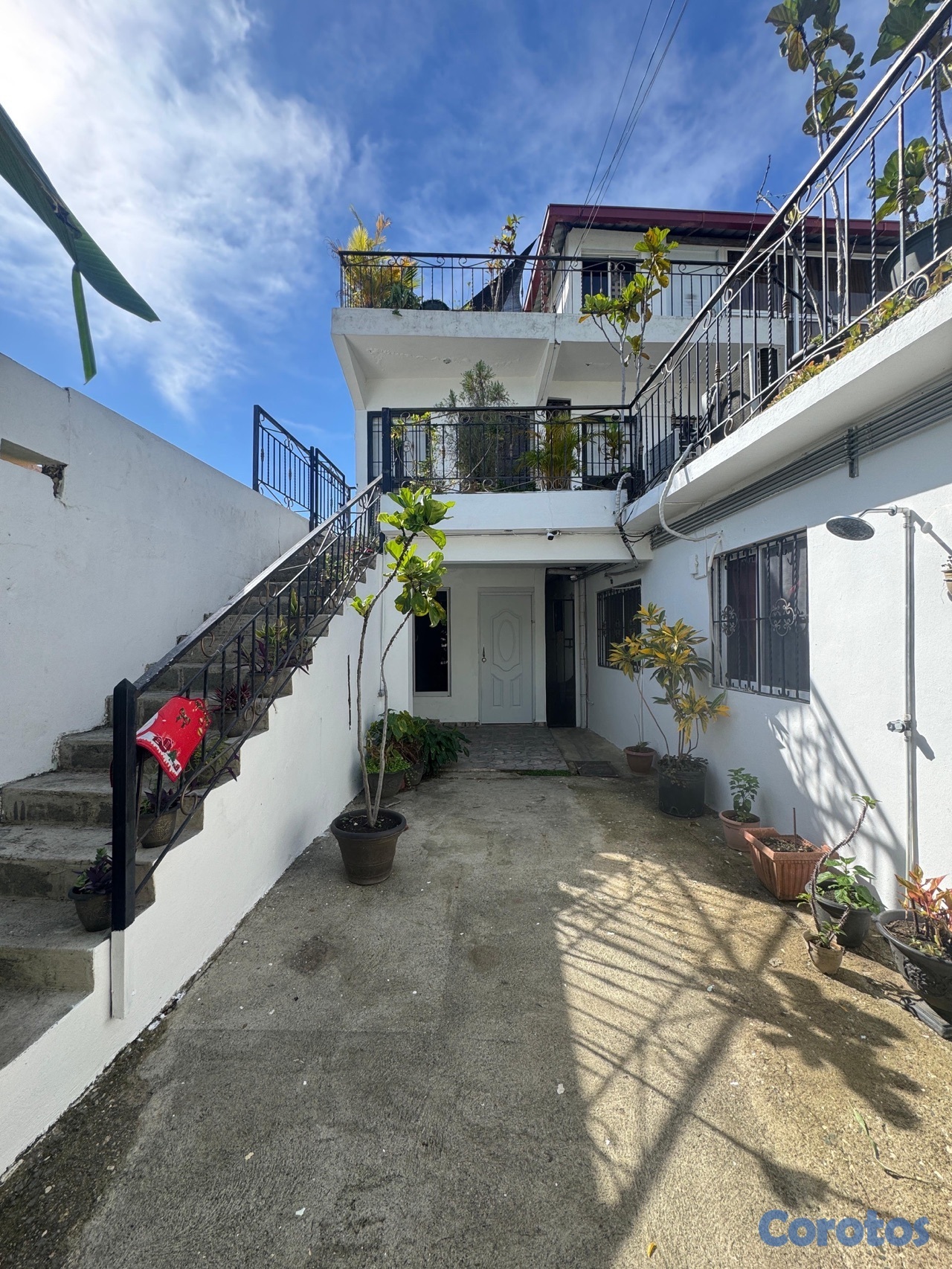 casas - Vendo casa en la Rep. de Colombia , residencial cerrado . D.N. 3