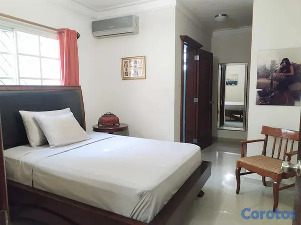 casas - Hermosa casa en venta: Avenida Independencia Urbanización Miramar.  5