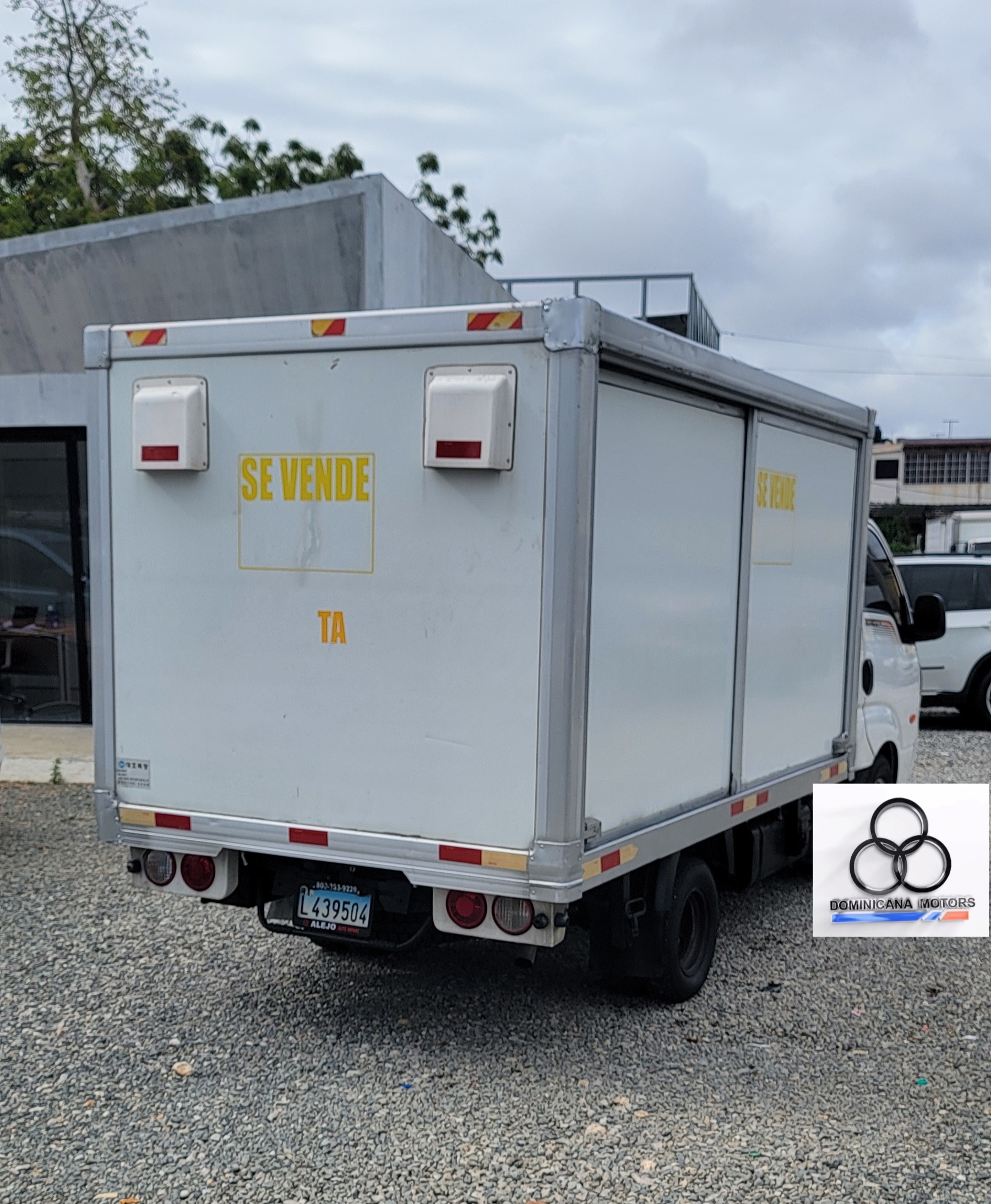 camiones y vehiculos pesados - KIA BONGO CON FURGON  2016 6