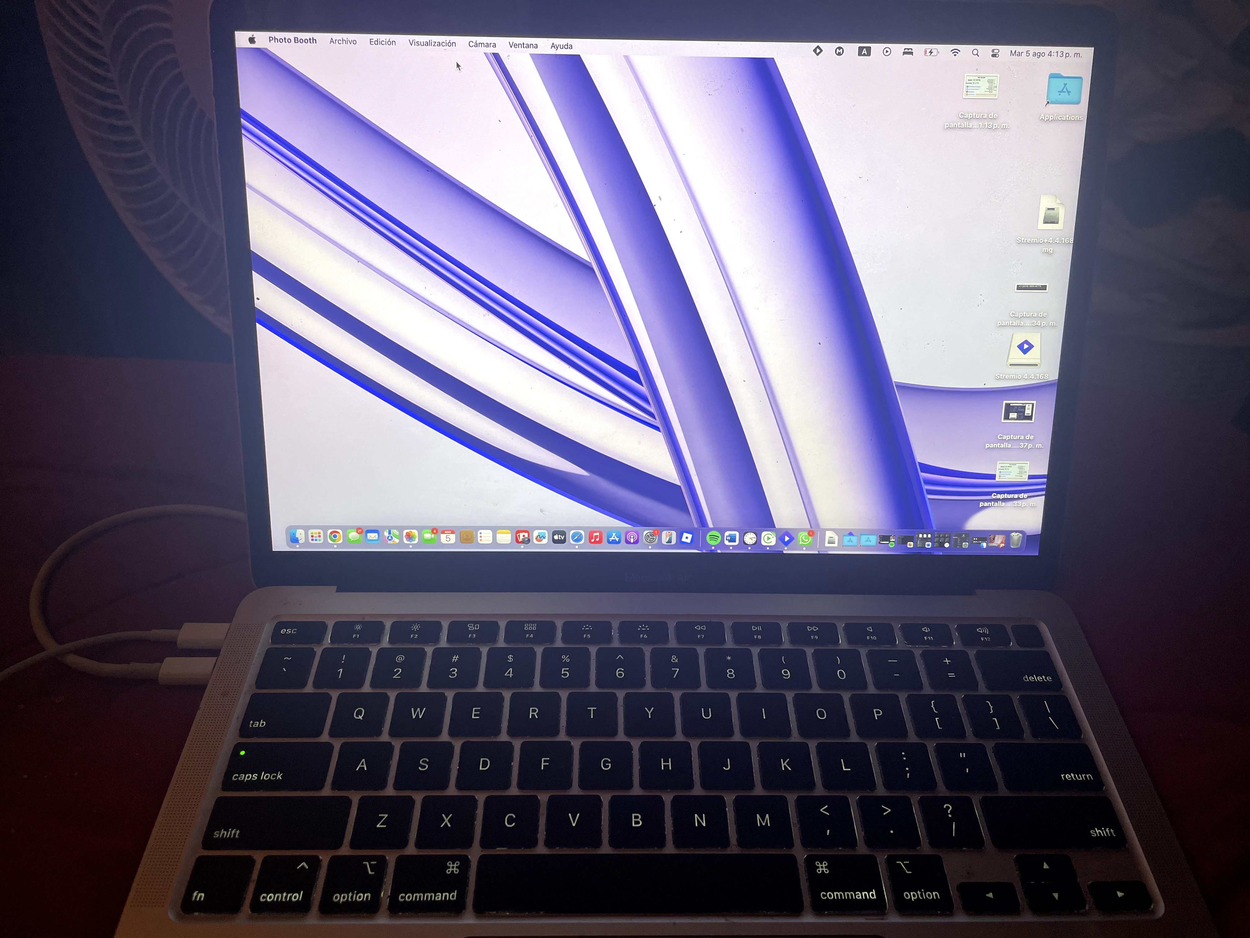 computadoras y laptops - MacBookair 2020, con defecto en patanlla 1