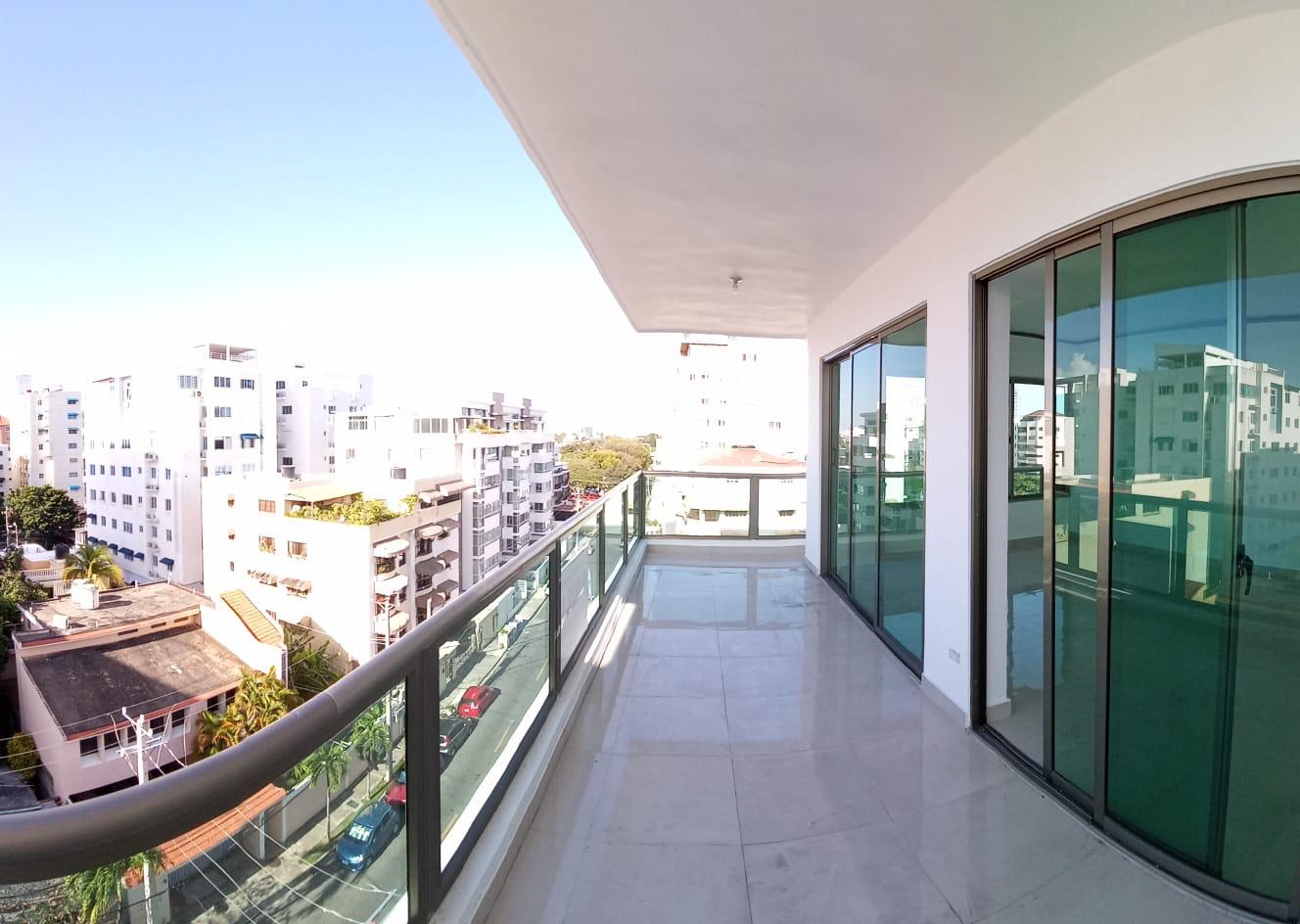 apartamentos - Sin intermediarios 
Rento apartamento sin amueblar piso alto
Balcón tipo terraza 4