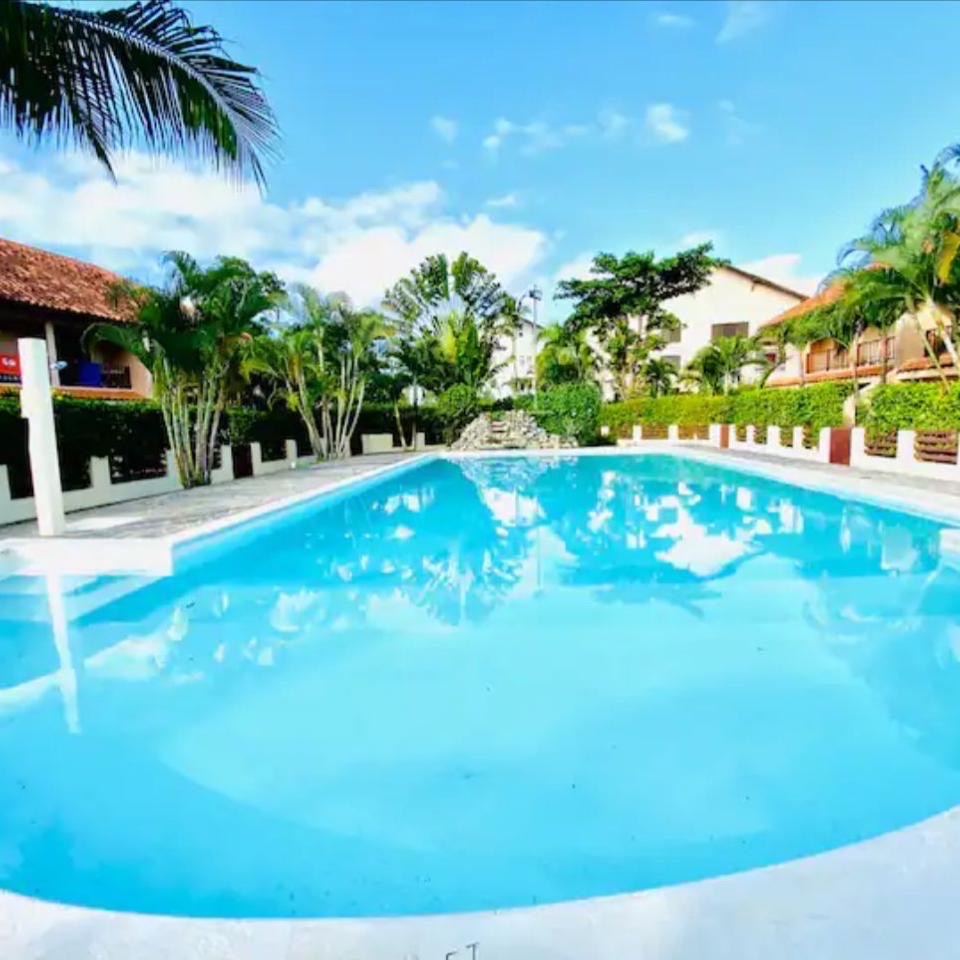 casas vacacionales y villas - venta de Villa en las terrenas de Samana con piscina privada cerca de la playa  0