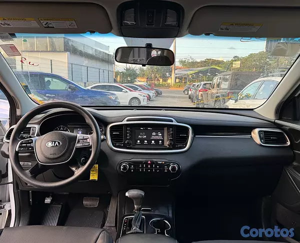 jeepetas y camionetas - Kia Sorento 2020 AWD 
 8