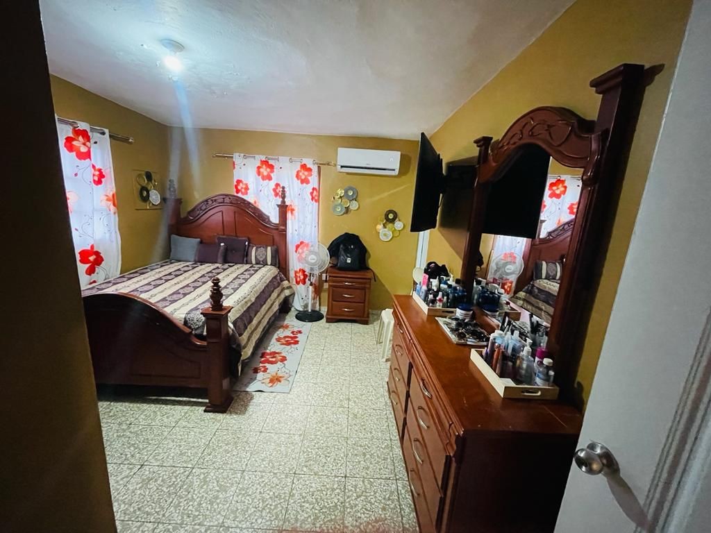 casas - ¡Invierte de manera segura en Santo Domingo este comprando esta casa de ensueño! 4