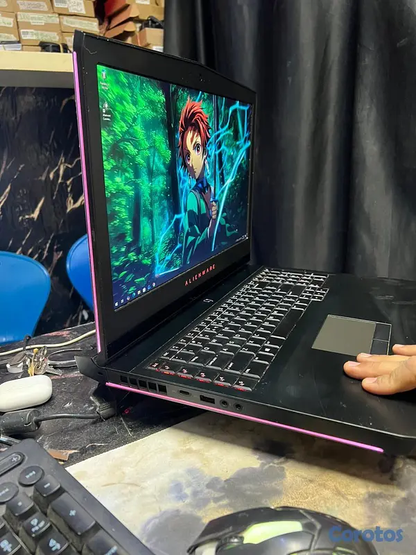 computadoras y laptops - Alienware 17 R4 /i7-7700HQ@2,80ghz/Nvidia 1060 6GB 6