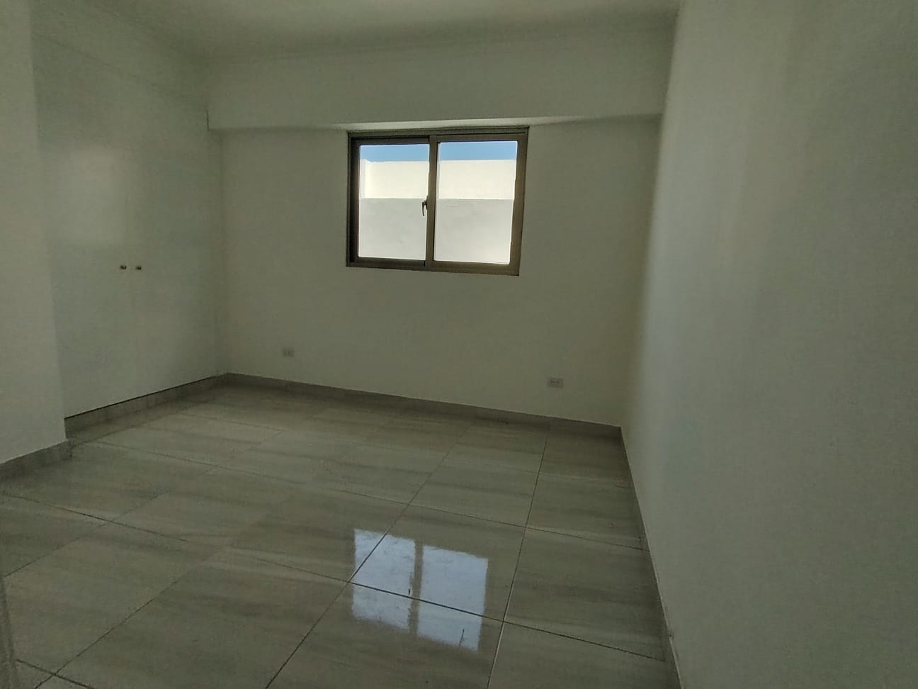 apartamentos - Alquiler de Apartamento Vacío en Evaristo Morales 3
