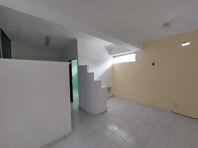 oficinas y locales comerciales - Local en plaza comercial en alquiler santo Domingo 2