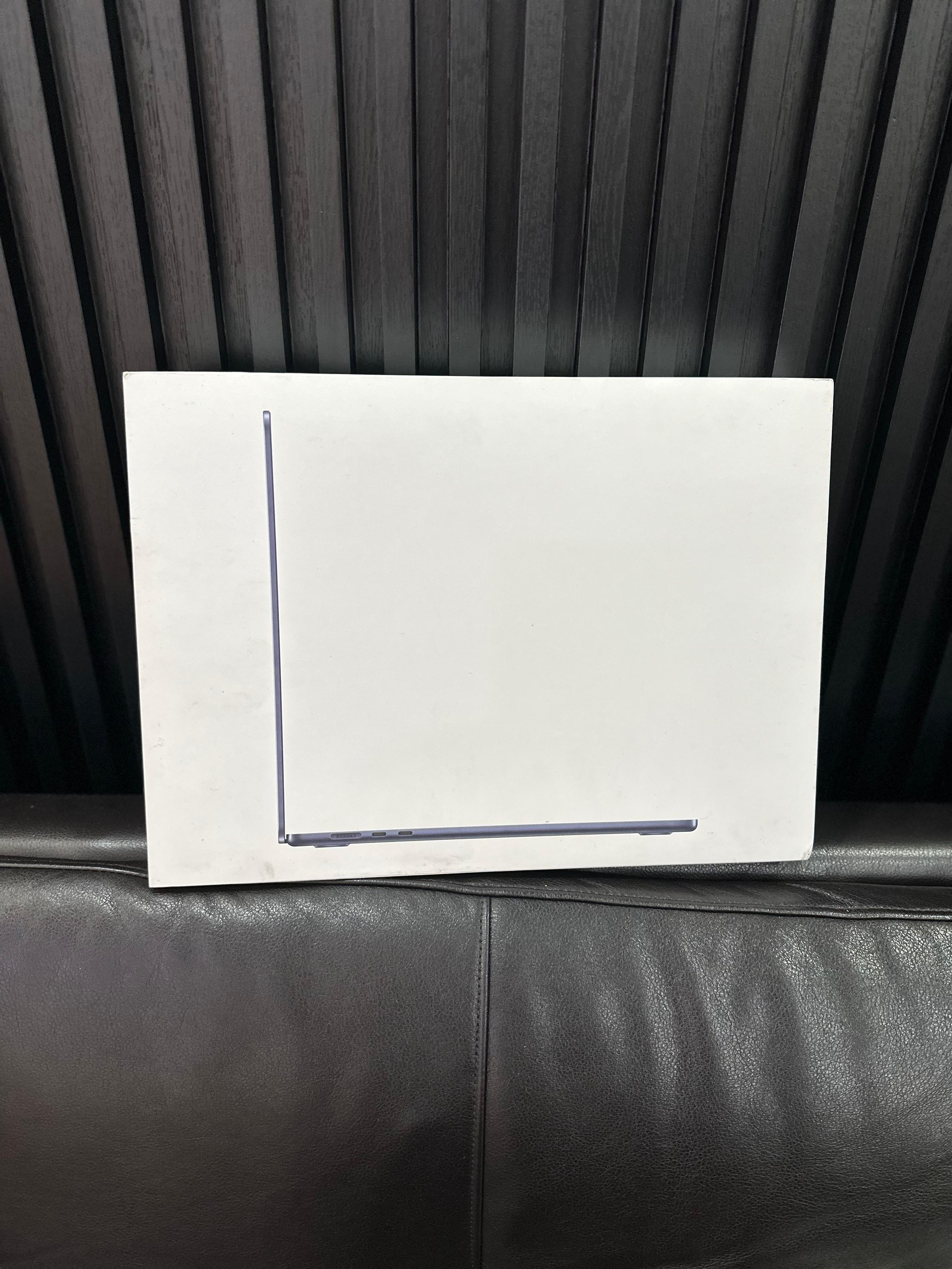 computadoras y laptops - MACBOOK AIR M4 256+16GB 15" NUEVA OPEN BOX 0
