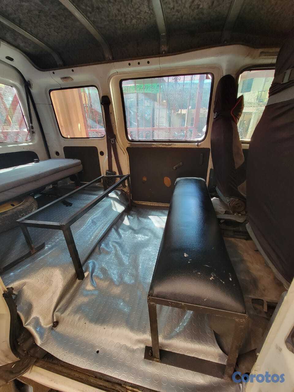 jeepetas y camionetas - Vendo Daihatsu Hijet 2013 Excelentes condiciones 3