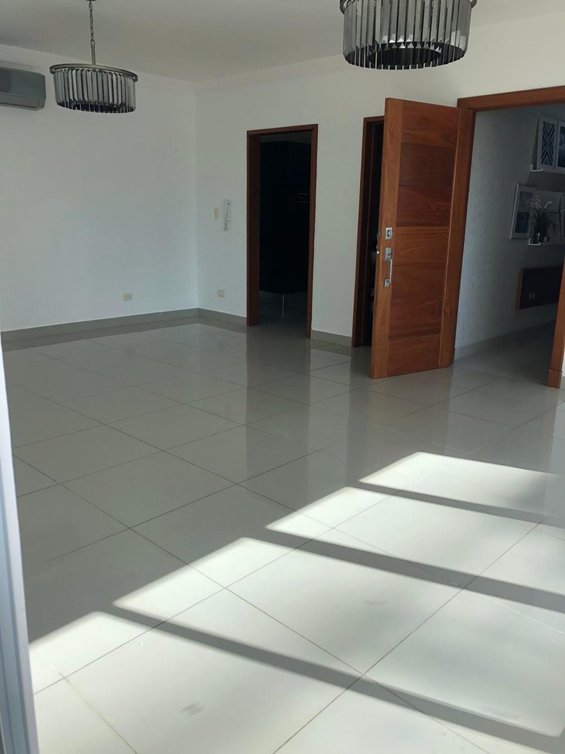 apartamentos - Se vende apartamento en Evaristo Morales