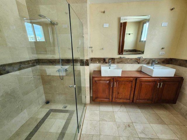 apartamentos - Apartamento en venta #24-1089 amplio balcón, 3 dormitorios, ascensor, piso alto. 7