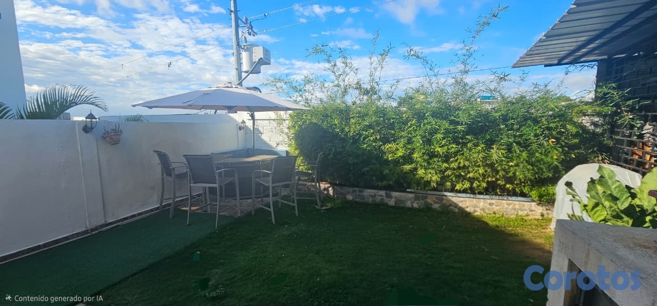 casas - Casa en Colinas del Oeste, av. Prolongacion 27 de  10