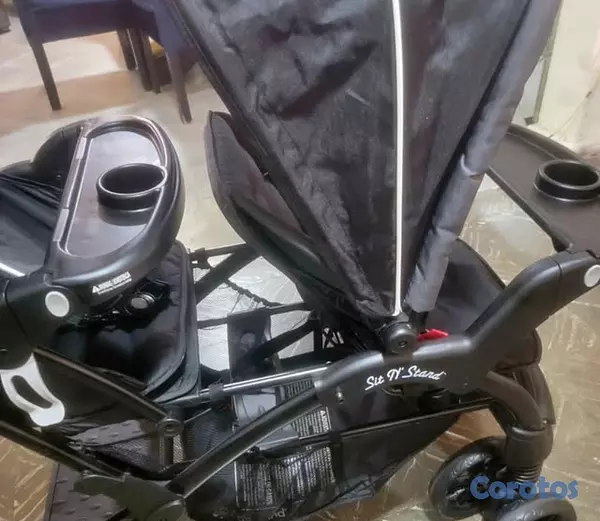 coches y sillas - Vendo coche para gemelos, el precio es totalmente negociable. 3