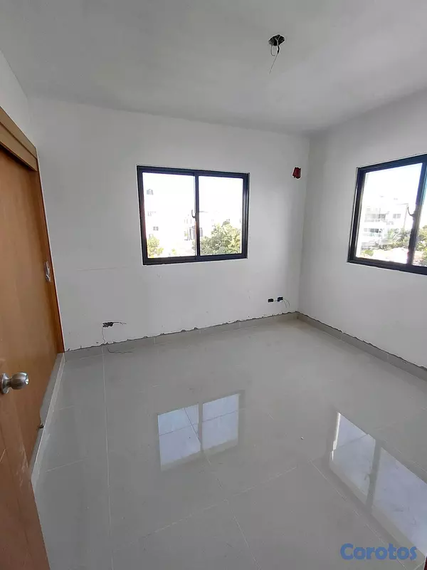 apartamentos - Vendo Apartamento 1er piso con patio en Mirador del Oeste  6