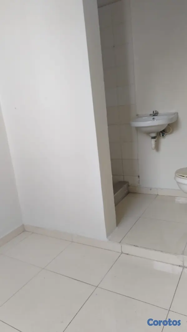 apartamentos - venta de apartamentos grande 3er piso con 2 parqueos Alma rosa 1 Santo Domingo  6