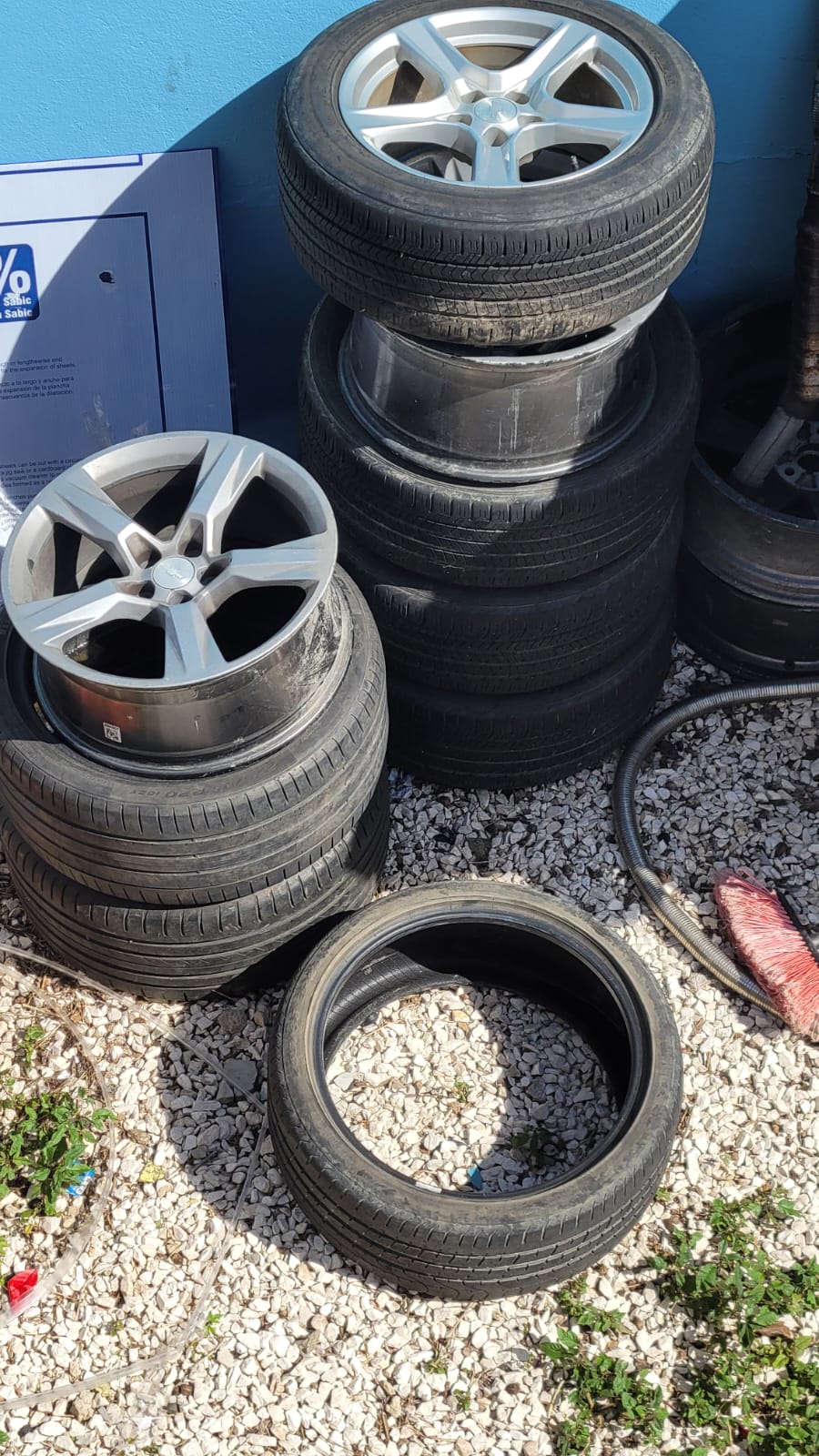 otros vehiculos - Gomas para camaro # 18 y 20 usadas RD$ 1500 1