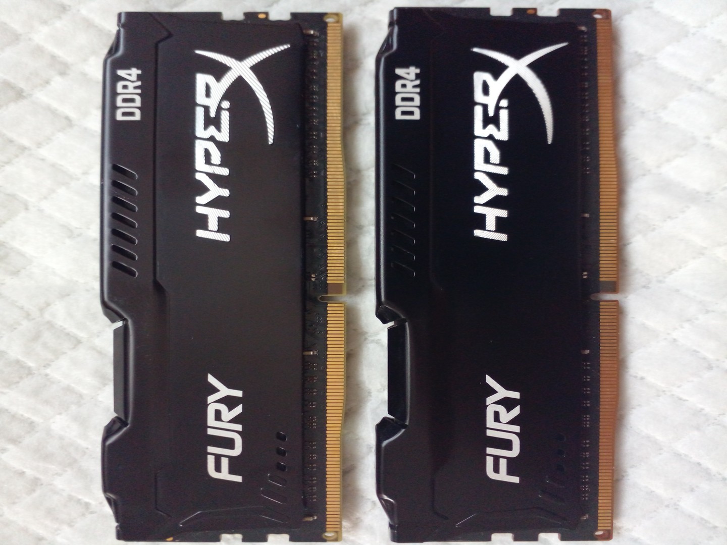 computadoras y laptops - Memoria DDR4 16GB (2 x 8GB) HyperX Fury