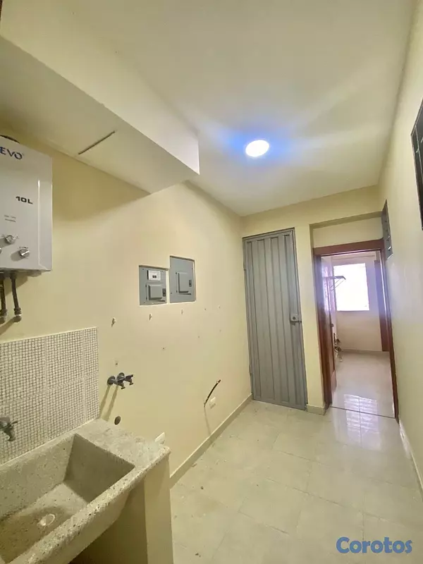 apartamentos - Apartamento hermoso de venta en La Esmeralda  2