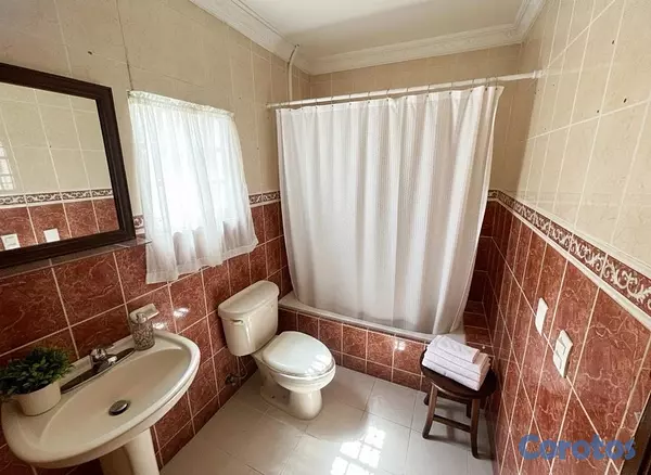 casas - 🏡 Casa en Alquiler de 2 Niveles – Uso Mixto (R4) | Ideal para Vivir y Trabajar 5