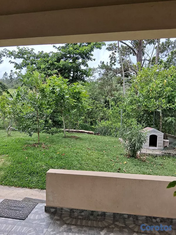 casas - casa con 4 tareas de terrenos,deslindada 10