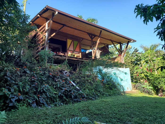 Las Terrenas, Casa y bungalow de madera  en jardín tropical (estilo ecolodge)