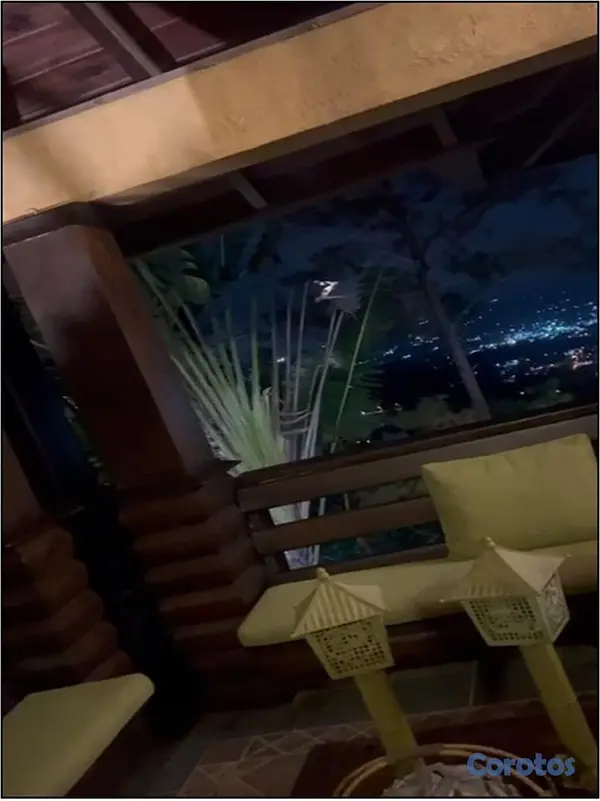 casas vacacionales y villas - Excelente Villa 2 Niveles en Loma Atravesada   de  5