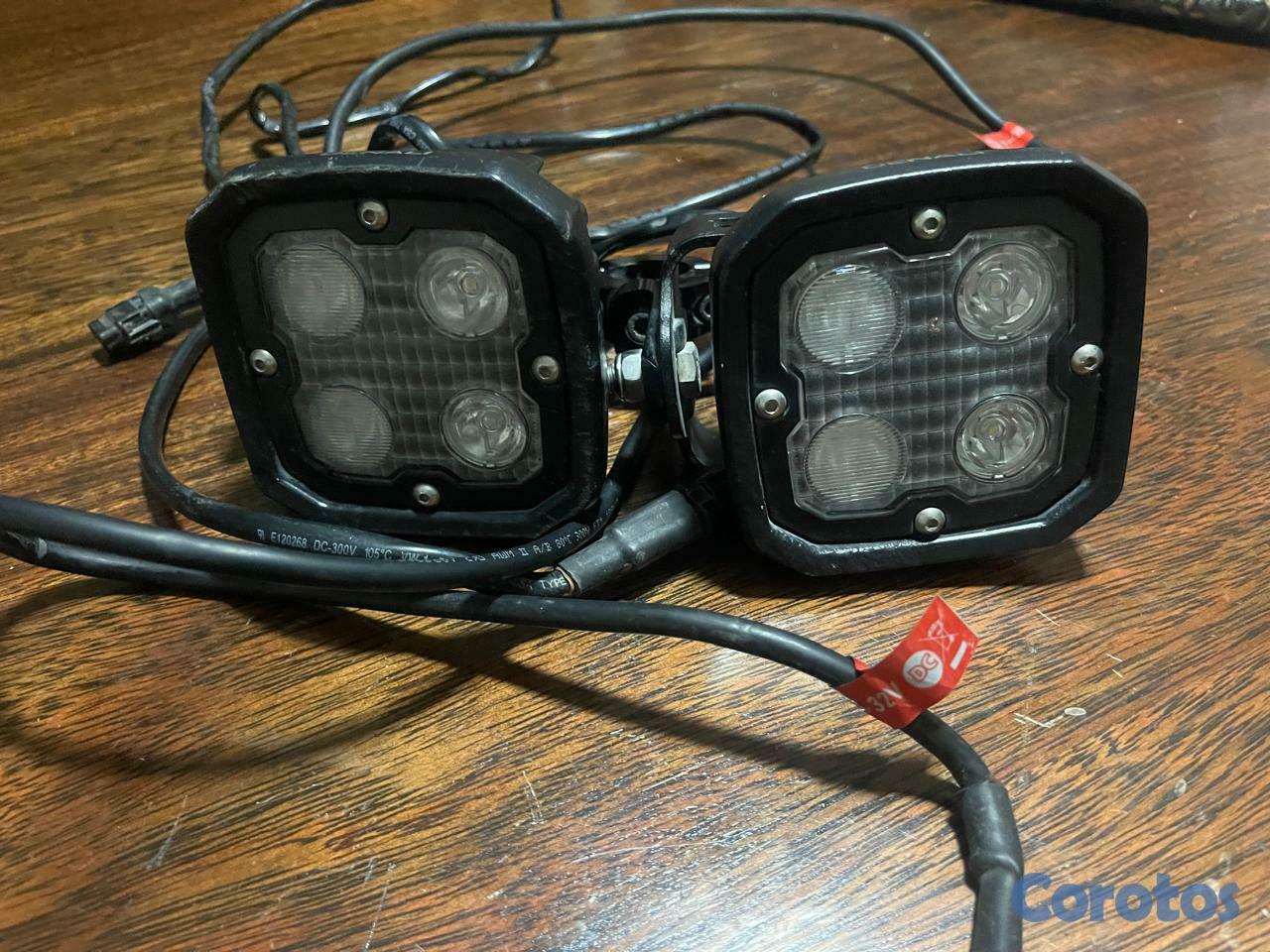 accesorios para electronica - Juego de 4 luces Led DENALI con ramal y bases 3