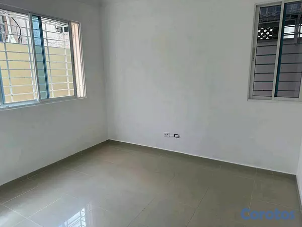 apartamentos - Apartamento con Patio En Venta en Mirador Norte  5