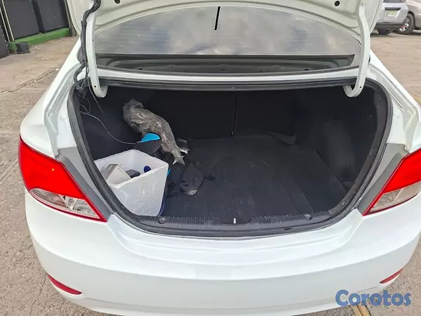 carros - Hyundai Accent 2016 Americano 7