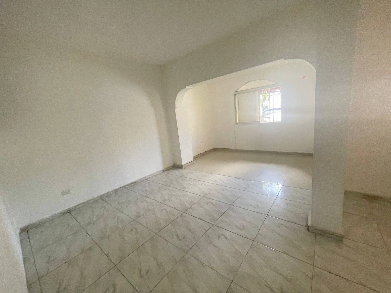 oficinas y locales comerciales - Local céntrico y comercial  6