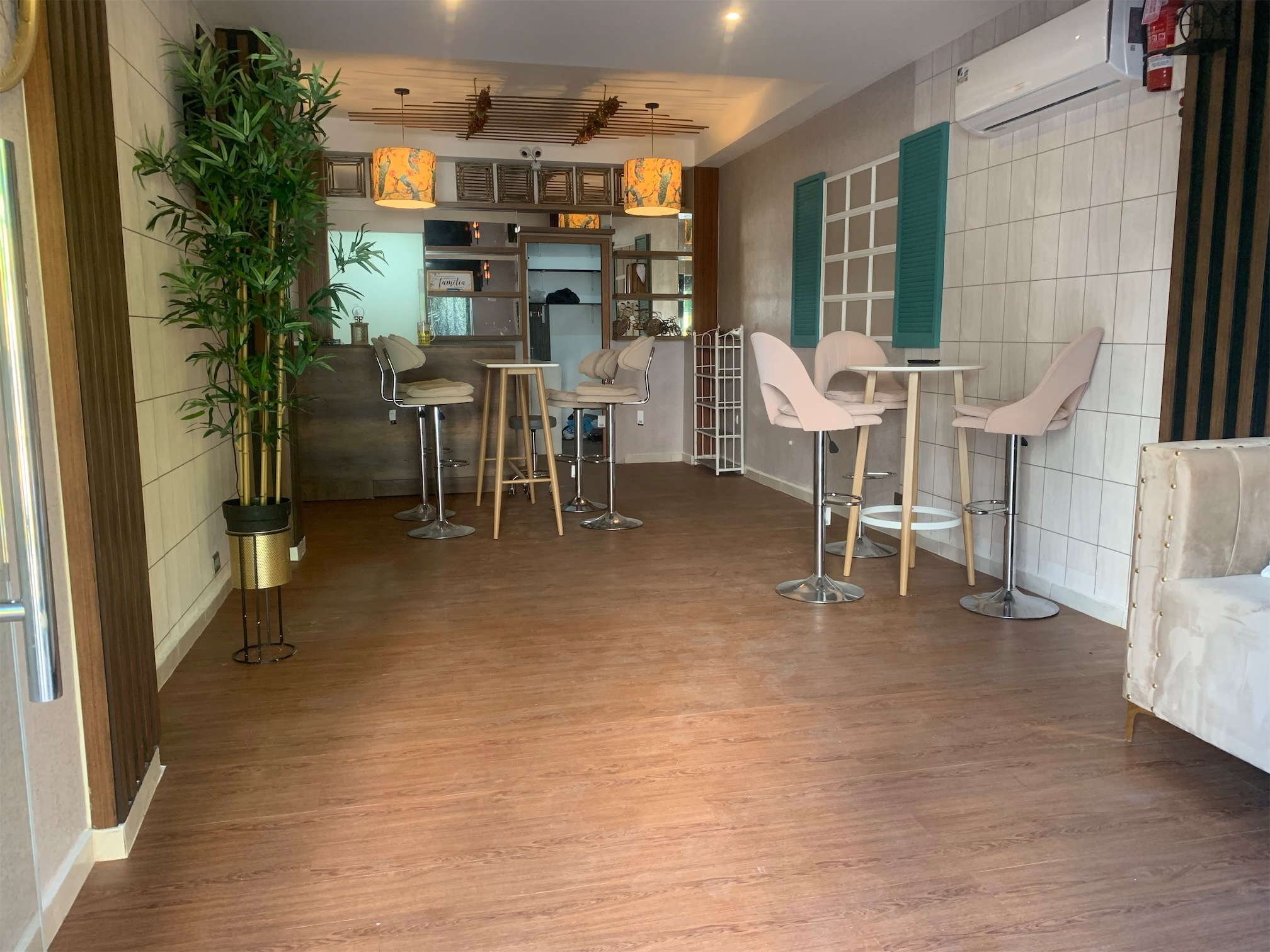 oficinas y locales comerciales - Local de oportunidad en Bella vista 7