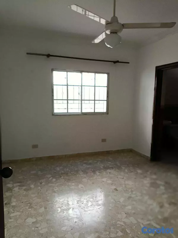 casas - Alquiler de Casa en Colinas del Oeste 4
