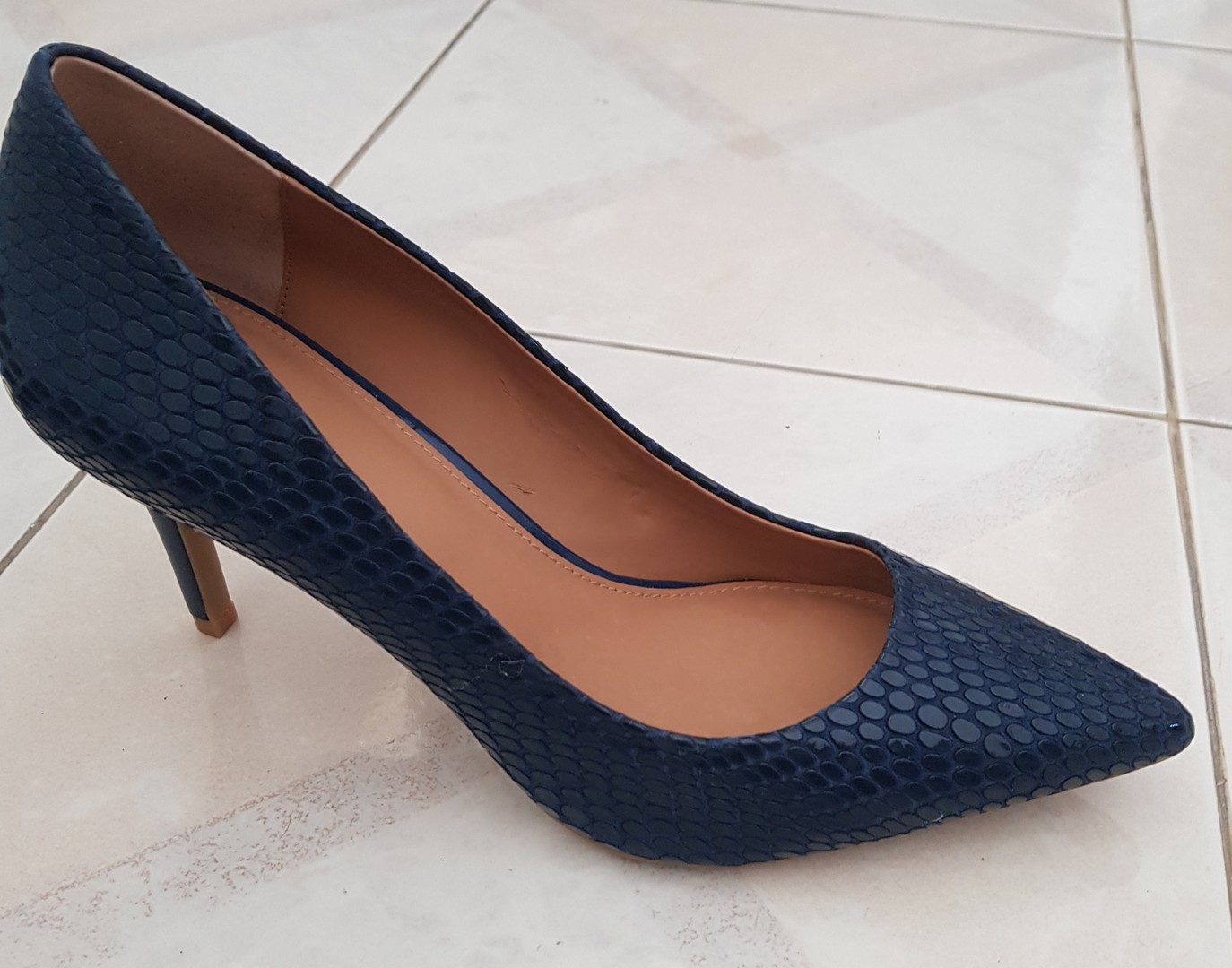 zapatos para mujer - Elegantes zapatos cerrados de mujer Calvin Klein