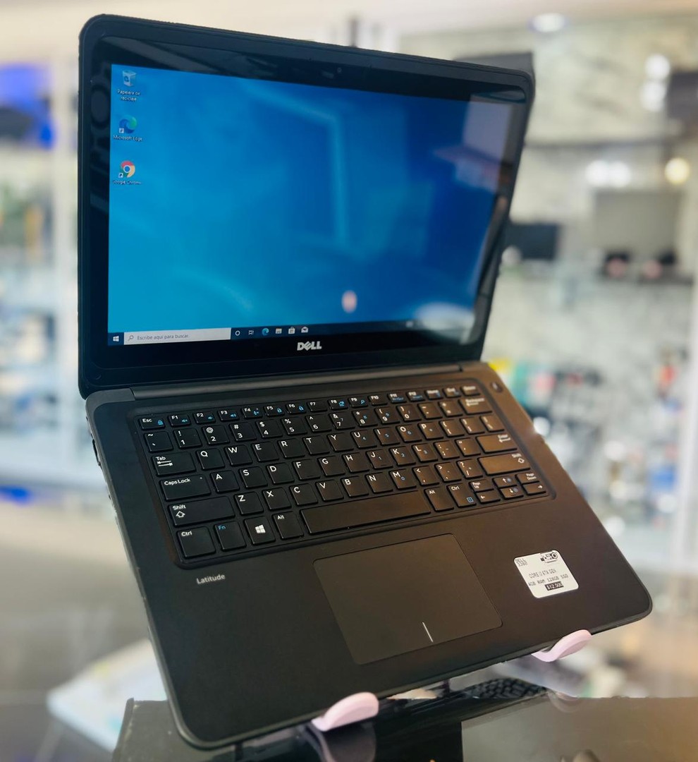 computadoras y laptops - LAPTOP Dell 3380 Core i3 6ta 4GB Ram 128GBSSD touch  5