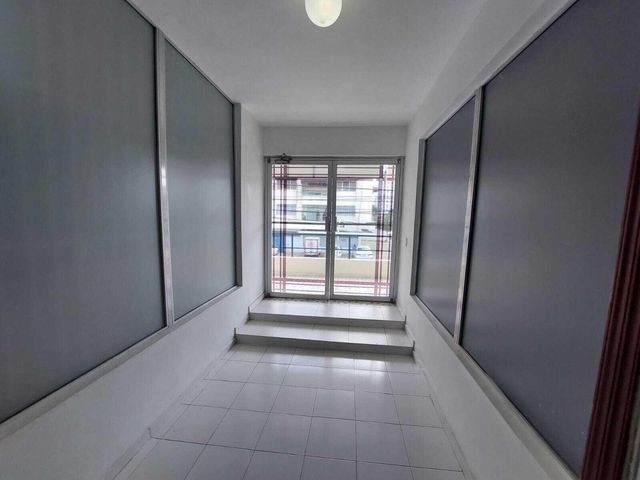 oficinas y locales comerciales - Local en plaza comercial en alquiler santo Domingo