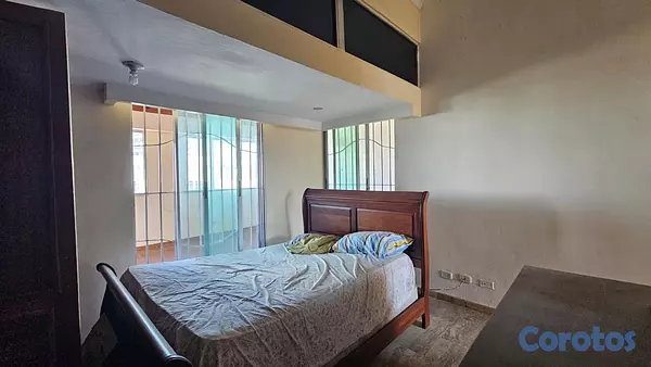 apartamentos - Venta, Apartamento Penthouse de 4 Habitaciones, Mi 8