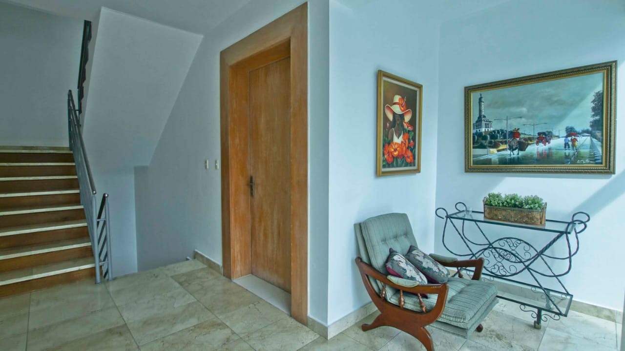 apartamentos - Se Renta Apartamento Totalmente Amueblado en Zona Centrica  2