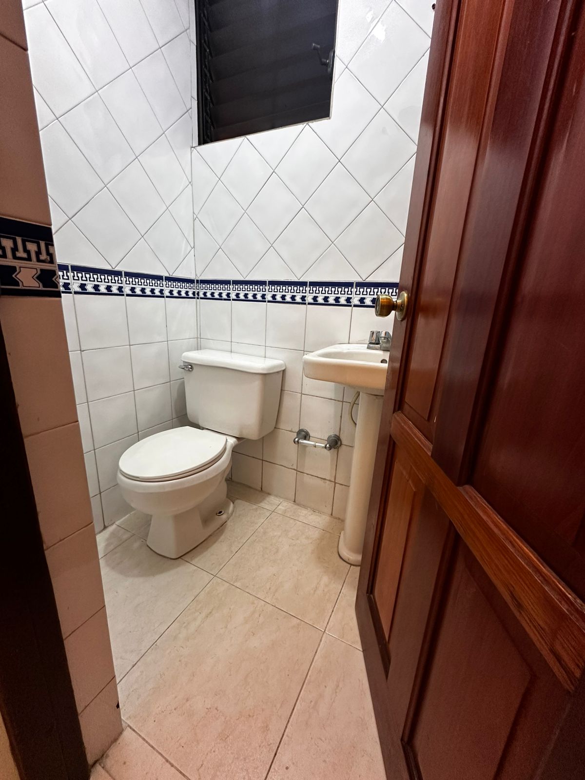 apartamentos - Apto Remodelado 3 Hab. en Alquiler Evaristo Morale 9