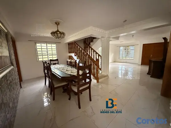 casas - DE VENTA casa de dos niveles con (4) habitaciones  2