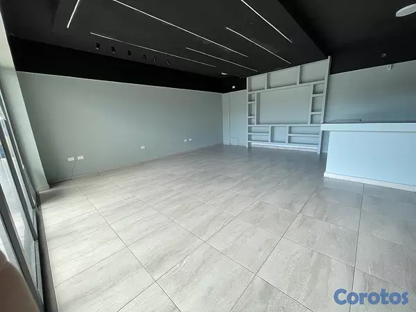 oficinas y locales comerciales - hermoso local  en alquiler  3