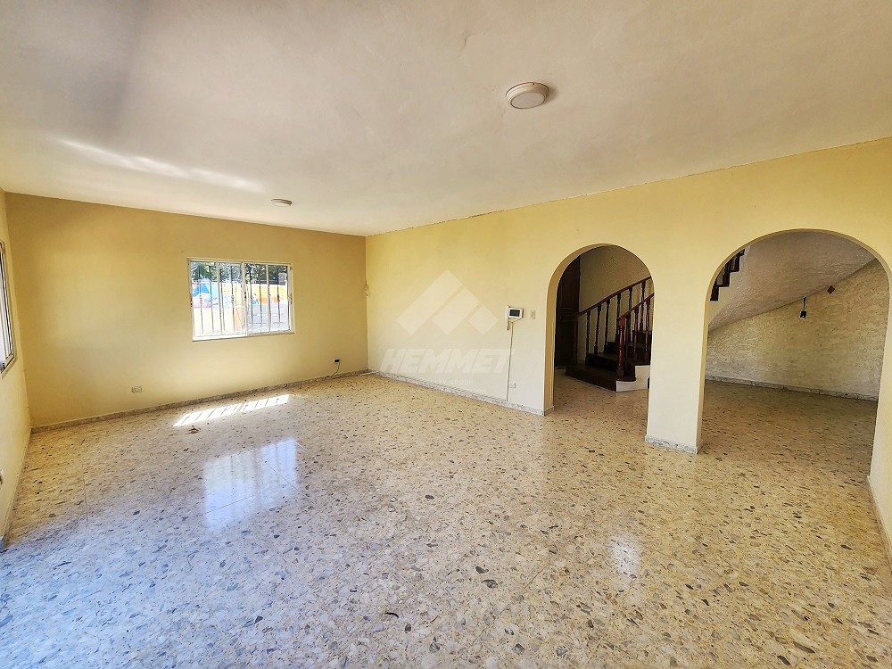 casas - CASA TERRAZA Y PATIO REPARTO TAVAREZ STGO. 2