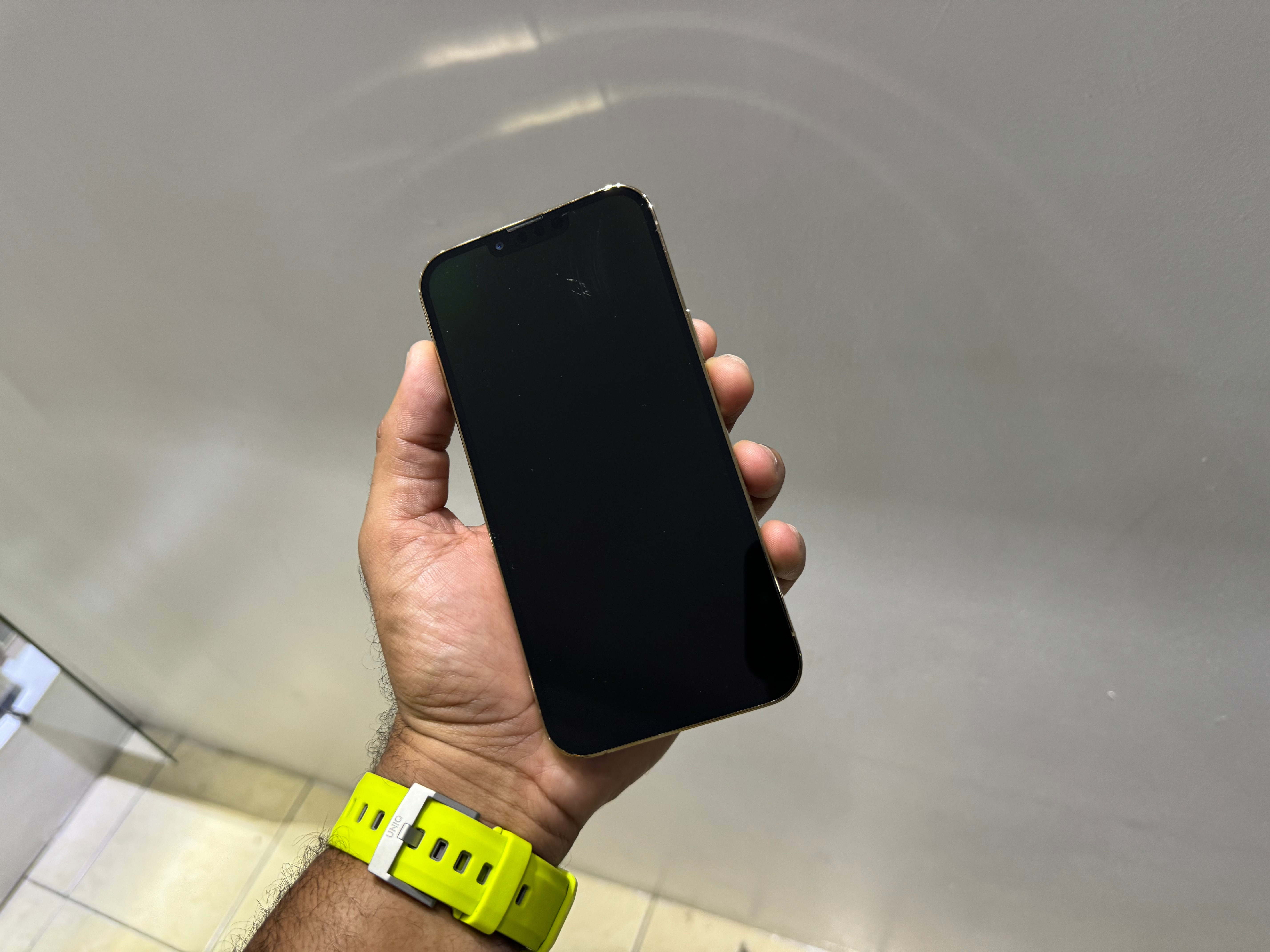 celulares y tabletas - iPhone 13 Pro Max 256GB Gold Como Nuevo, $ 41,000  2