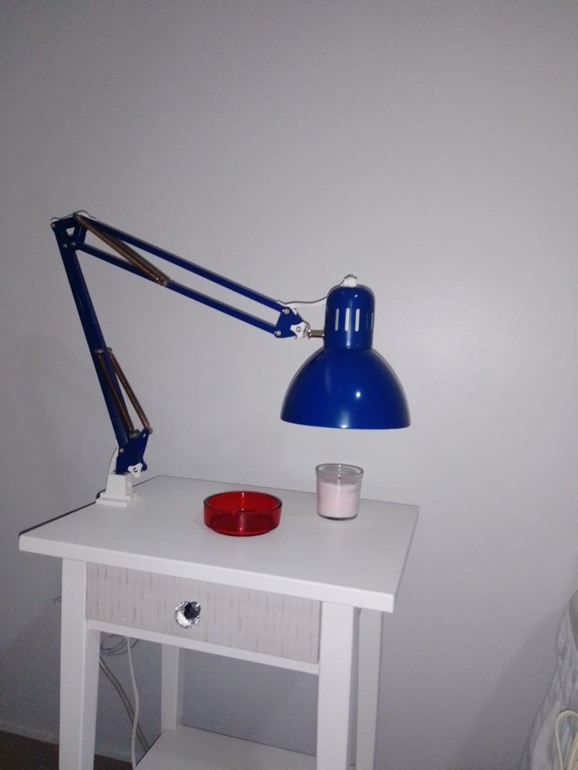 decoración y accesorios - Lámpara azul IKEA, brazo movible